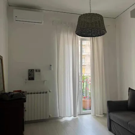 A Due Passi Da Tutto Napoli
