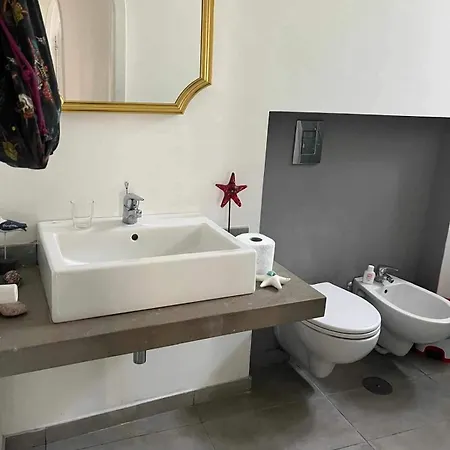 A Due Passi Da Tutto * Napoli